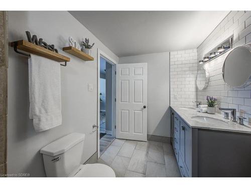 406 Nelson Street W, Port Dover, ON - Indoor Photo Showing Bathroom