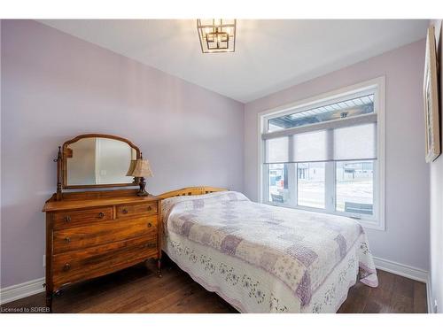 6 Mckeen Street, Jarvis, ON - Indoor Photo Showing Bedroom