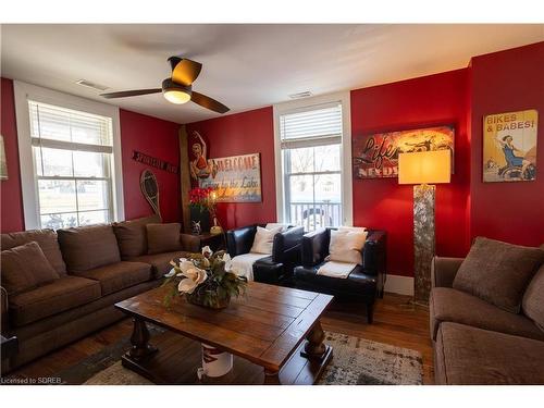 40 St Andrew Street, Port Dover, ON - Indoor Photo Showing Living Room