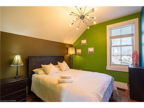 40 St Andrew Street, Port Dover, ON - Indoor Photo Showing Bedroom