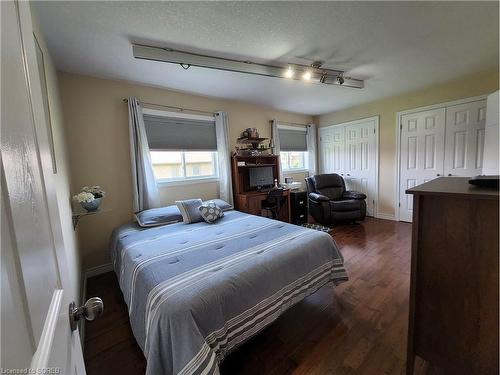 39 Driftwood Drive, Simcoe, ON - Indoor Photo Showing Bedroom