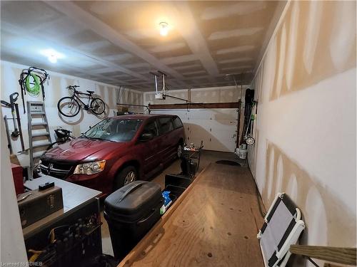 39 Driftwood Drive, Simcoe, ON - Indoor Photo Showing Garage