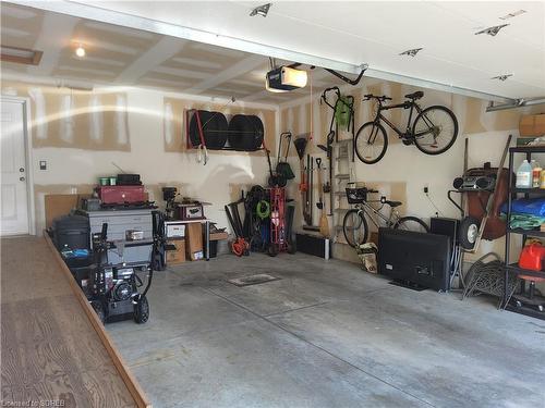 39 Driftwood Drive, Simcoe, ON - Indoor Photo Showing Garage
