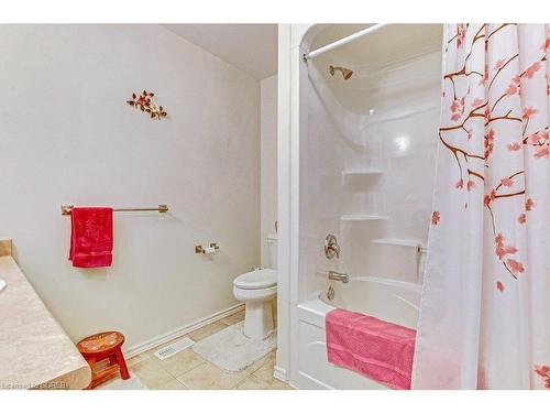 44 Millcroft Drive, Simcoe, ON - Indoor Photo Showing Bathroom