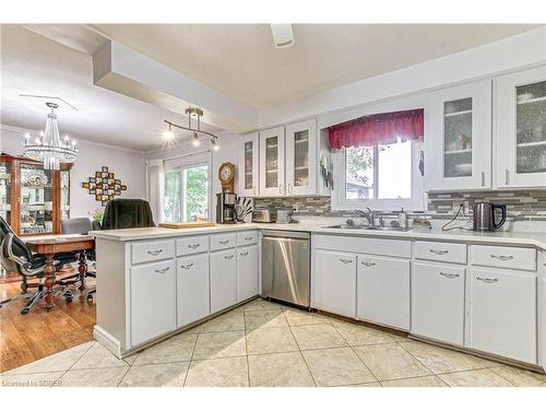 5 Woodland Crescent, Tillsonburg, ON - Indoor Photo Showing Kitchen