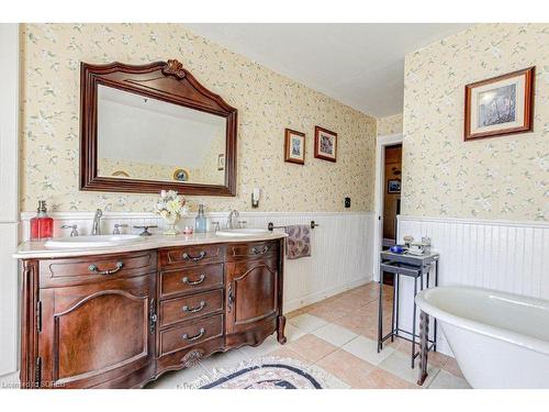 158 Townline Street, St. Williams, ON - Indoor Photo Showing Bathroom
