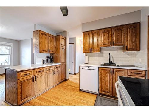 27 Carman Street, Norwich, ON - Indoor Photo Showing Kitchen
