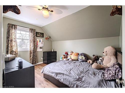 27 Carman Street, Norwich, ON - Indoor Photo Showing Bedroom