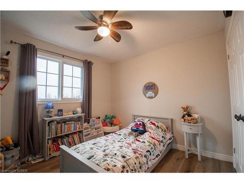 84 Pearl Street, Tillsonburg, ON - Indoor Photo Showing Bedroom
