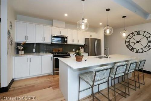 416 Ph-38 Harbour Street, Port Dover, ON - Indoor Photo Showing Kitchen With Upgraded Kitchen