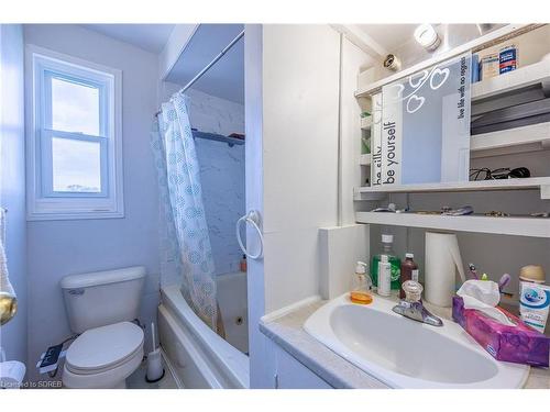48 Bee Street, St. Williams, ON - Indoor Photo Showing Bathroom