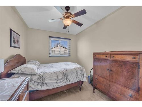31 Leslie Avenue, Port Dover, ON - Indoor Photo Showing Bedroom