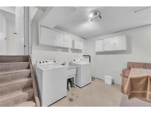 31 Leslie Avenue, Port Dover, ON - Indoor Photo Showing Laundry Room