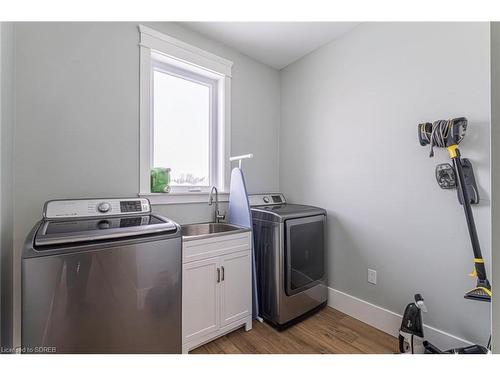 82 Sunview Drive, Norwich, ON - Indoor Photo Showing Laundry Room