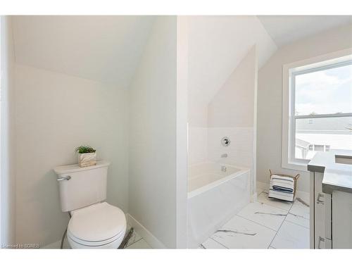 20 Price Street, Port Rowan, ON - Indoor Photo Showing Bathroom