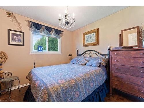 1174 Charlotteville 2 Road, Vittoria, ON - Indoor Photo Showing Bedroom