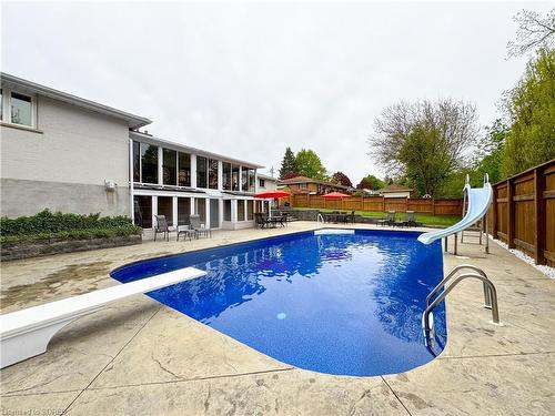 93 East Church Street, Waterford, ON - Outdoor With In Ground Pool