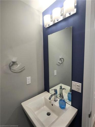 207-12 Erie Boulevard, Port Rowan, ON - Indoor Photo Showing Bathroom