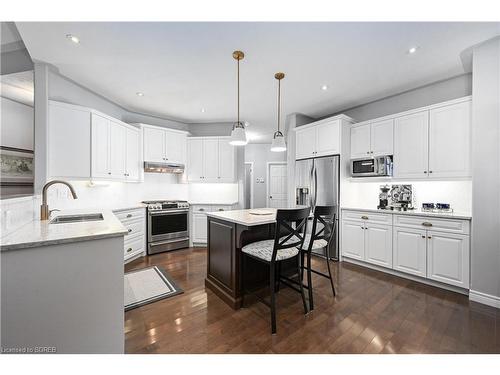 17 Mulberry Lane, Port Dover, ON - Indoor Photo Showing Kitchen With Upgraded Kitchen