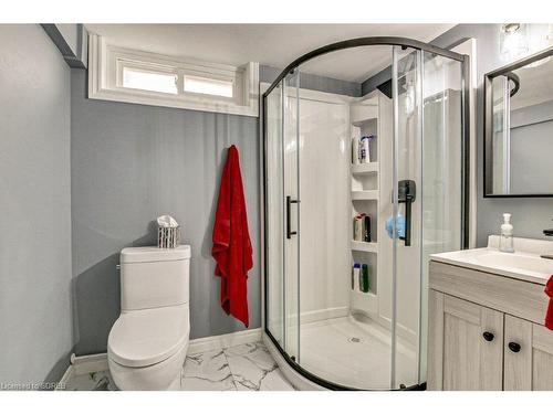 15 Sheridan Boulevard, Simcoe, ON - Indoor Photo Showing Bathroom