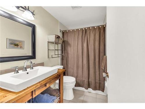 22 Brown Street, Port Dover, ON - Indoor Photo Showing Bathroom