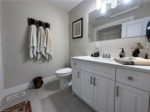 20-744 Nelson Street, Port Dover, ON - Indoor Photo Showing Bathroom
