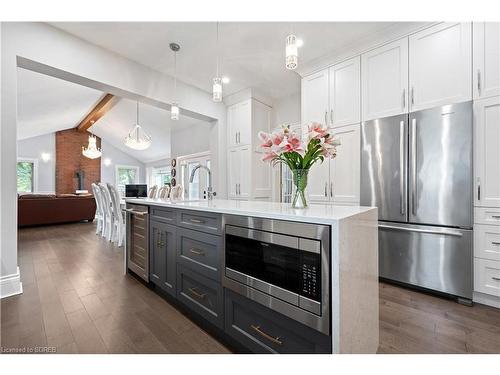 449 Norfolk Street S, Simcoe, ON - Indoor Photo Showing Kitchen With Upgraded Kitchen