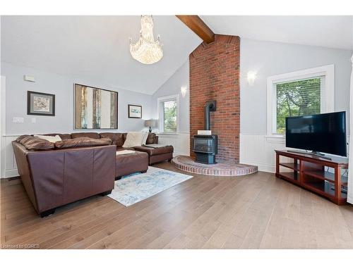 449 Norfolk Street S, Simcoe, ON - Indoor Photo Showing Living Room With Fireplace