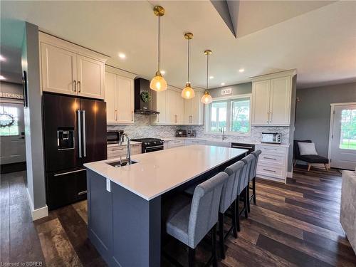 1577 Concession 6 Townsend Road, Waterford, ON - Indoor Photo Showing Kitchen With Upgraded Kitchen