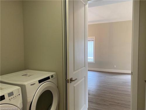 32-744 Nelson Street W, Port Dover, ON - Indoor Photo Showing Laundry Room
