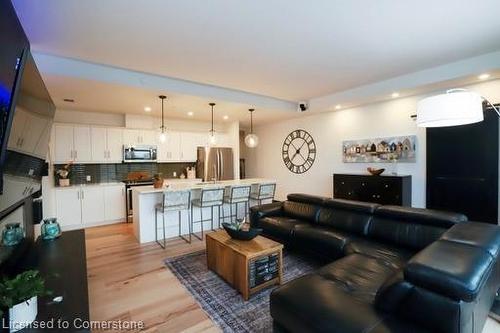 416 Ph-38 Harbour Street, Port Dover, ON - Indoor