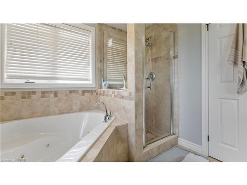 87 Driftwood Drive, Simcoe, ON - Indoor Photo Showing Bathroom