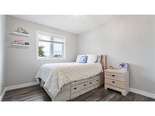 87 Driftwood Drive, Simcoe, ON - Indoor Photo Showing Bedroom