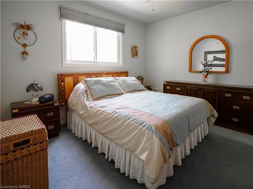 48 Leslie Avenue, Port Dover, ON - Indoor Photo Showing Bedroom