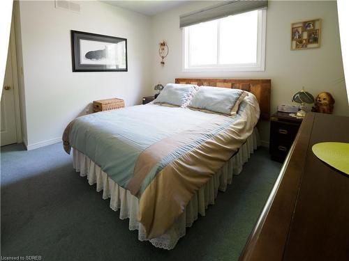 48 Leslie Avenue, Port Dover, ON - Indoor Photo Showing Bedroom