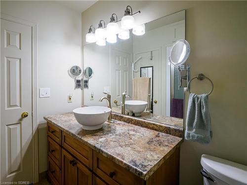 48 Leslie Avenue, Port Dover, ON - Indoor Photo Showing Bathroom