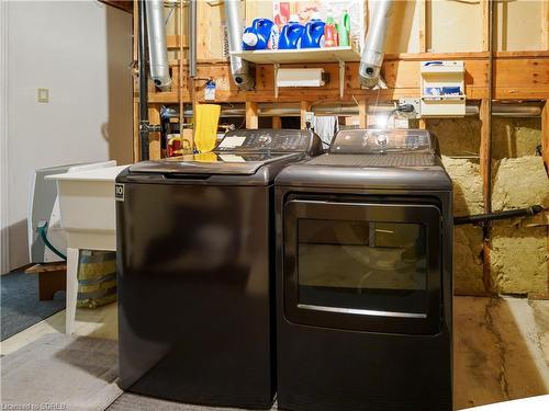 48 Leslie Avenue, Port Dover, ON - Indoor Photo Showing Laundry Room