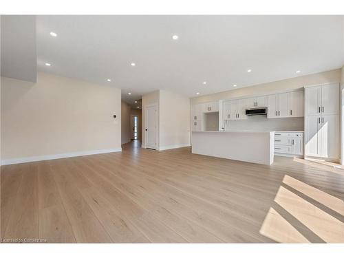 55 Amber Street, Waterford, ON - Indoor Photo Showing Kitchen