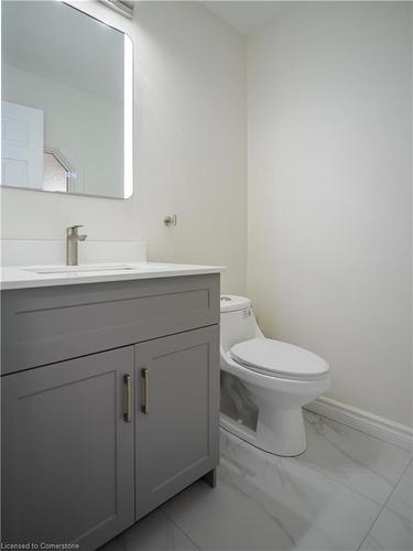 34 Mann Avenue, Simcoe, ON - Indoor Photo Showing Bathroom