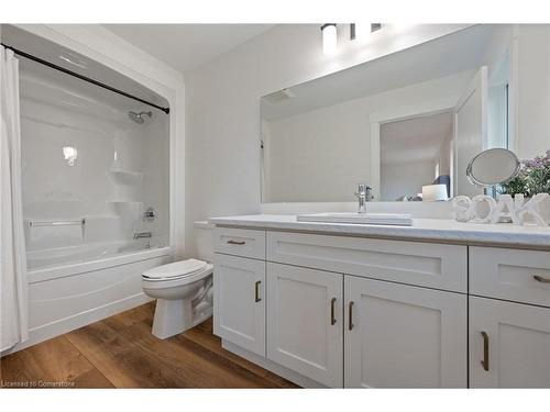 51 Amber Street, Waterford, ON - Indoor Photo Showing Kitchen