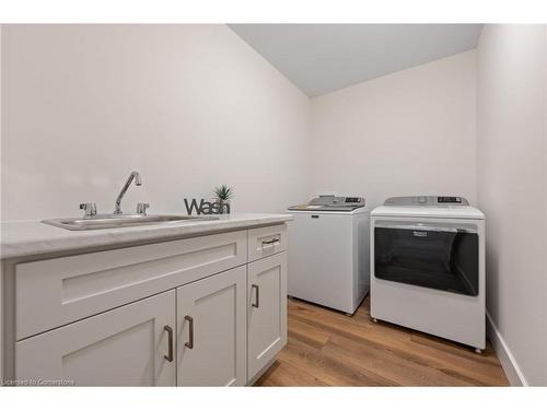 51 Amber Street, Waterford, ON - Indoor Photo Showing Laundry Room