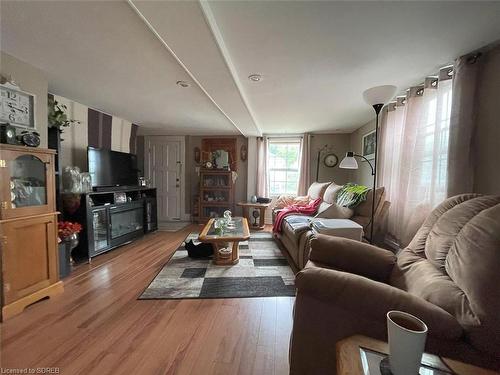 59 & 61 Patterson Street, Simcoe, ON - Indoor Photo Showing Living Room