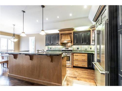 51 Sea Breeze Drive, Port Dover, ON - Indoor Photo Showing Kitchen With Stainless Steel Kitchen With Upgraded Kitchen