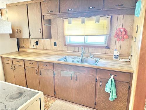 42 Erie Boulevard, Long Point, ON - Indoor Photo Showing Kitchen With Double Sink