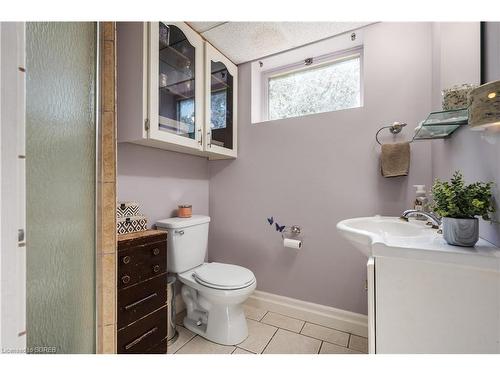 7 Hilldrop Crescent, Tillsonburg, ON - Indoor Photo Showing Bathroom