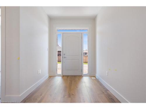 135 Gibbons Street, Waterford, ON - Indoor Photo Showing Other Room