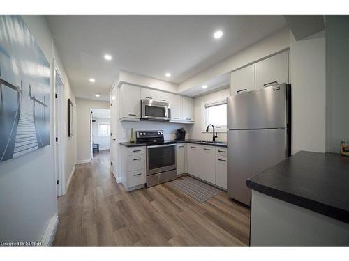 219 Cedar Drive, Turkey Point, ON - Indoor Photo Showing Kitchen