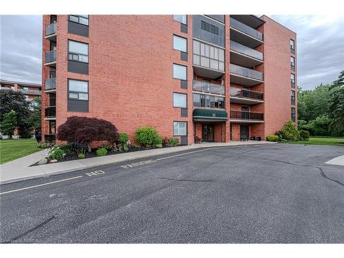 604-11 Mill Pond Court, Simcoe, ON - Outdoor With Balcony With Facade