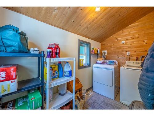 56 Davis Street W, Simcoe, ON - Indoor Photo Showing Laundry Room