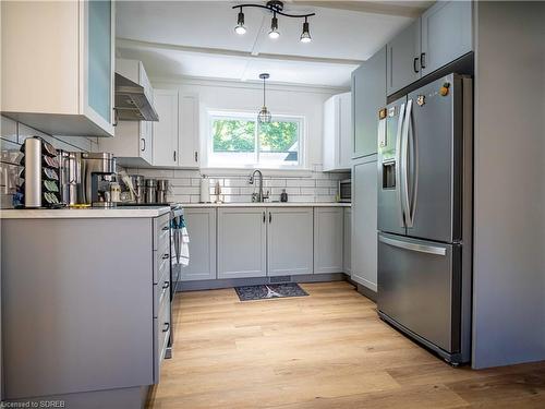 210 Chapman Street W, Port Dover, ON - Indoor Photo Showing Kitchen